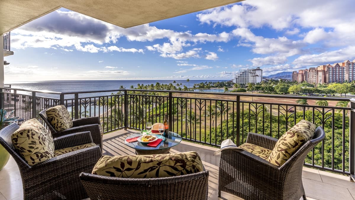 Condo in Kapolei · ★5.0 · 2 bedrooms · 4 beds · 2 shared baths - Photo 1