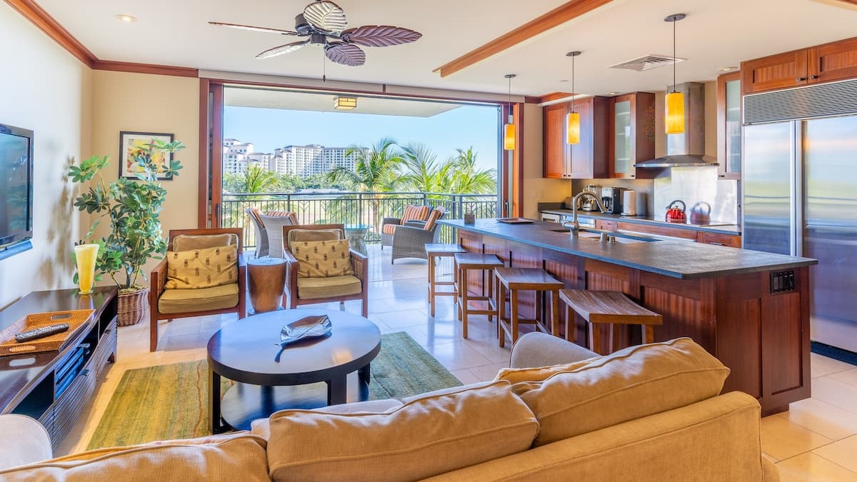Condo in Kapolei · ★5.0 · 2 bedrooms · 3 beds · 2 shared baths - Photo 2
