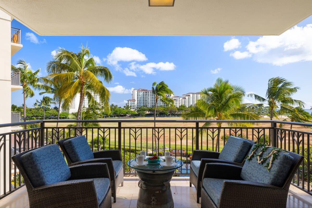 Condo in Kapolei · ★4.73 · 3 bedrooms · 4 beds · 3 shared baths - Photo 1
