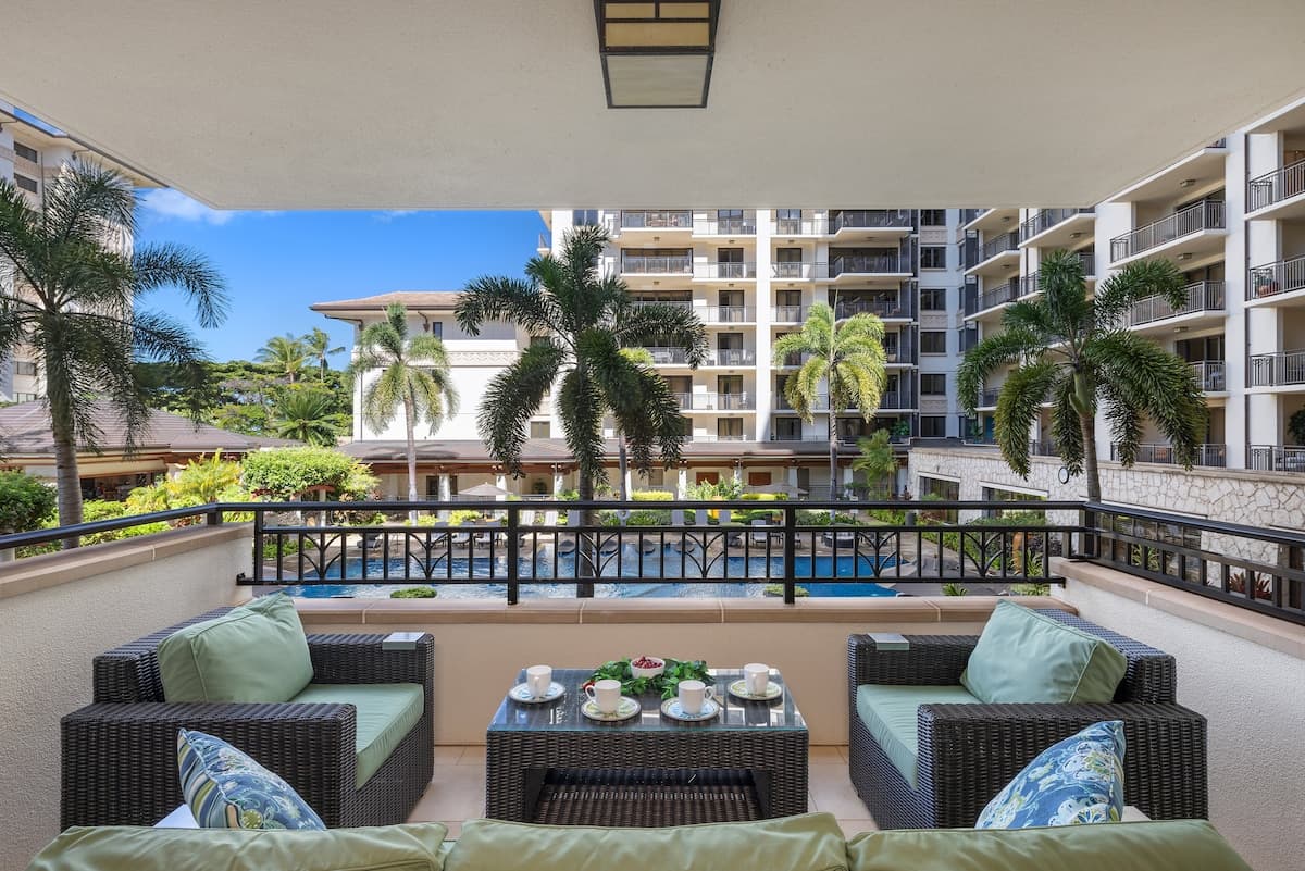 Condo in Kapolei · ★4.96 · 2 bedrooms · 3 beds · 2 shared baths - Photo 1