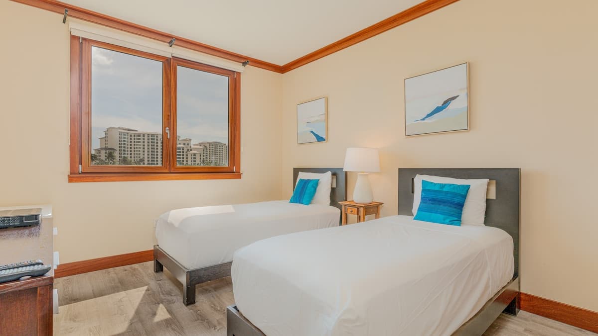 Condo in Kapolei · ★4.92 · 2 bedrooms · 3 beds · 2 shared baths - Photo 2