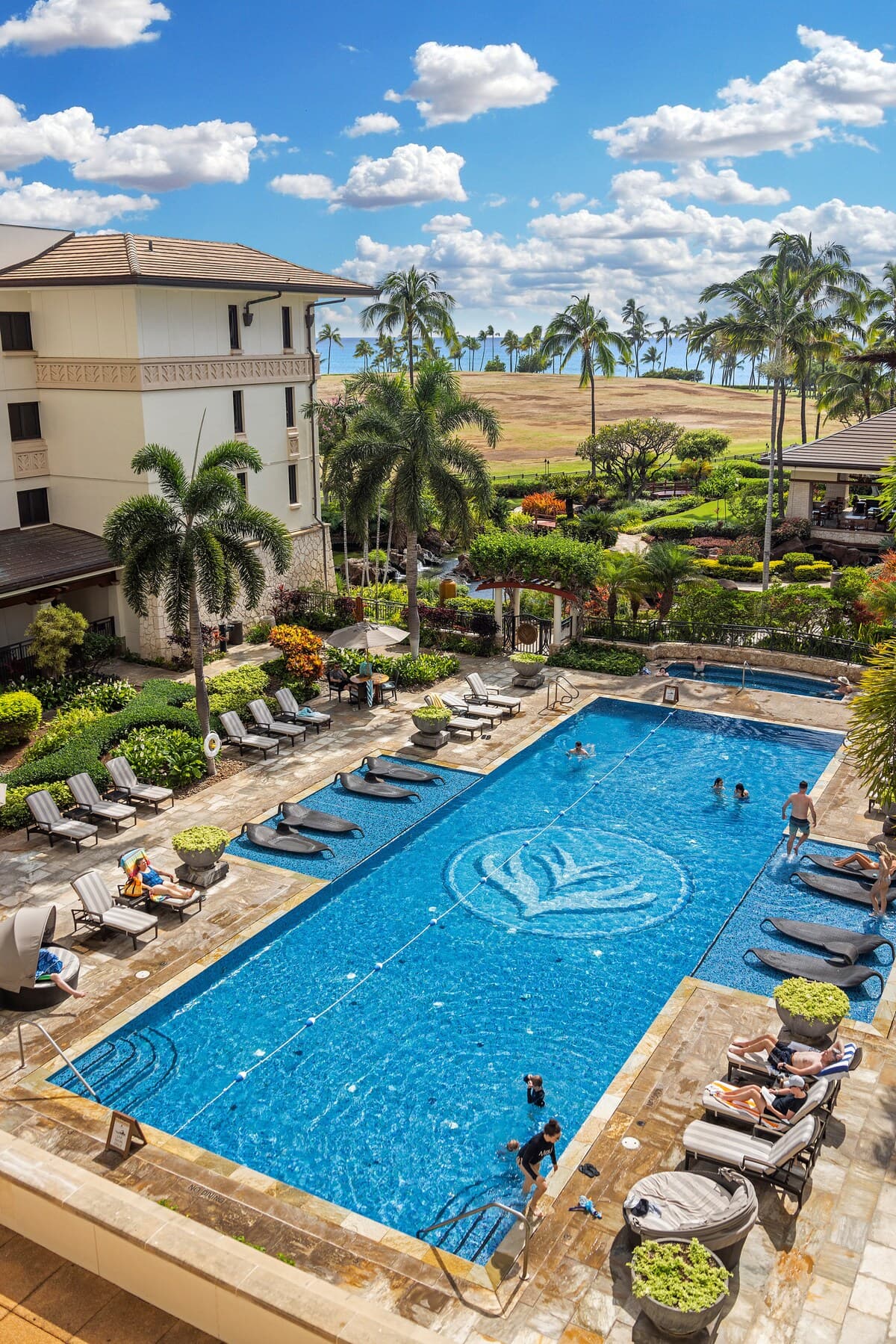 Condo in Kapolei · ★4.95 · 3 bedrooms · 4 beds · 2.5 shared baths - Photo 5