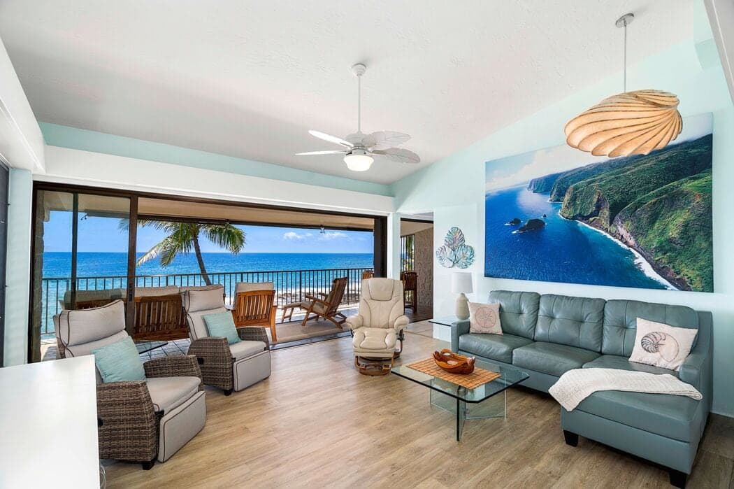 Condo in Kailua-Kona · ★4.86 · 2 bedrooms · 2 beds · 2 baths - Photo 1