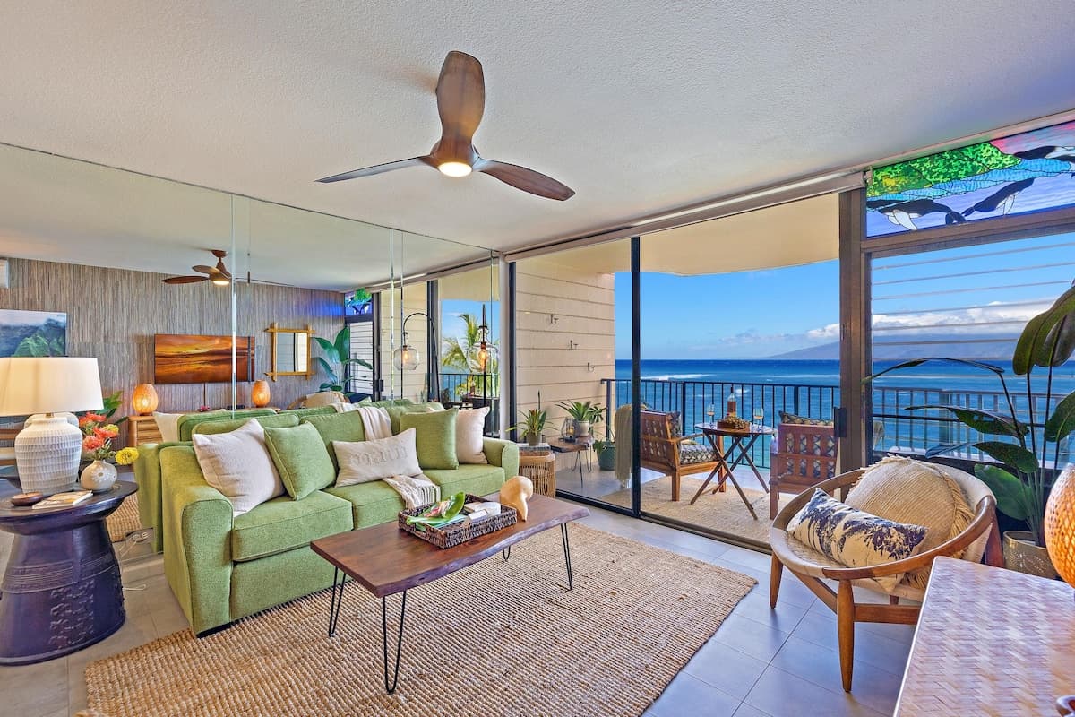 Condo in Lahaina · ★4.98 · 1 bedroom · 2 beds · 1 bath - Photo 4