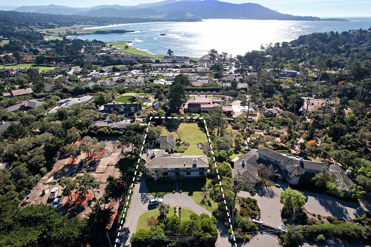 Home in Del Monte Forest · 4 bedrooms · 4 beds · 4.5 private baths - Photo 2