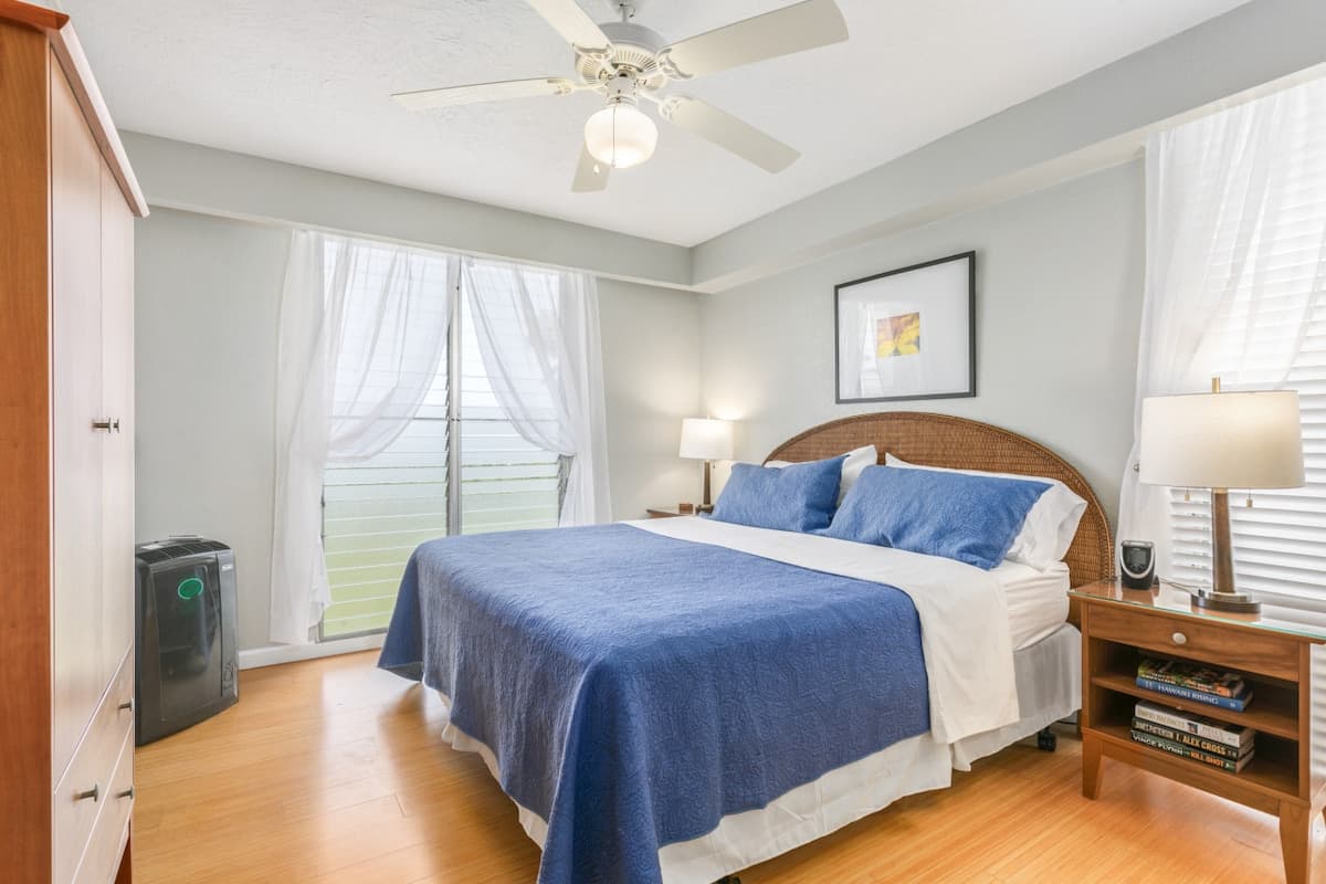Condo in Kailua-Kona · ★4.61 · 2 bedrooms · 2 beds · 2 baths - Photo 5