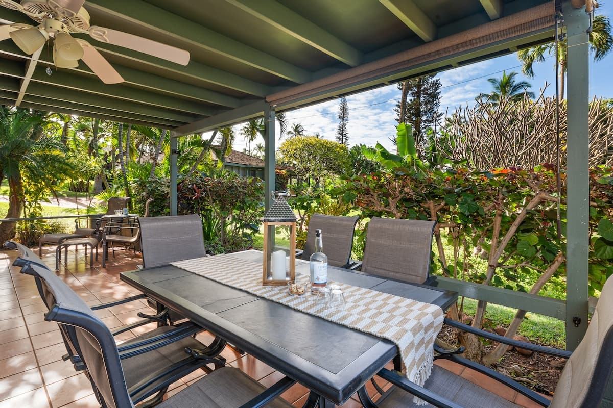 Condo in Lahaina · ★5.0 · 2 bedrooms · 3 beds · 2 baths - Photo 1