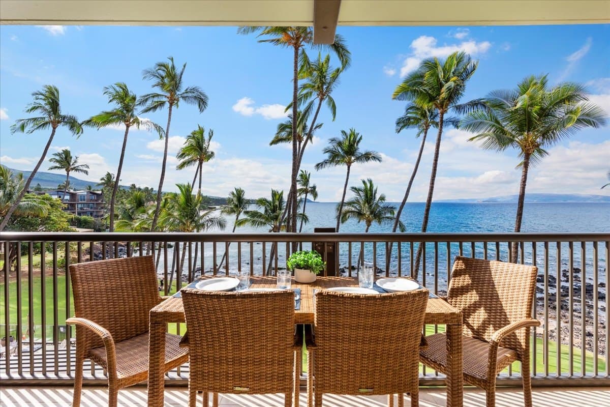 Condo in Kihei · ★4.88 · 2 bedrooms · 3 beds · 2 baths - Photo 1