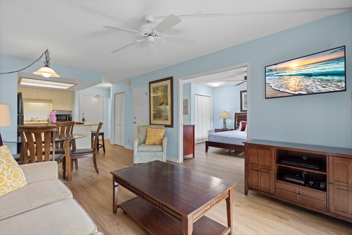 Condo in Kihei · ★4.63 · 1 bedroom · 2 beds · 2 shared baths - Photo 2