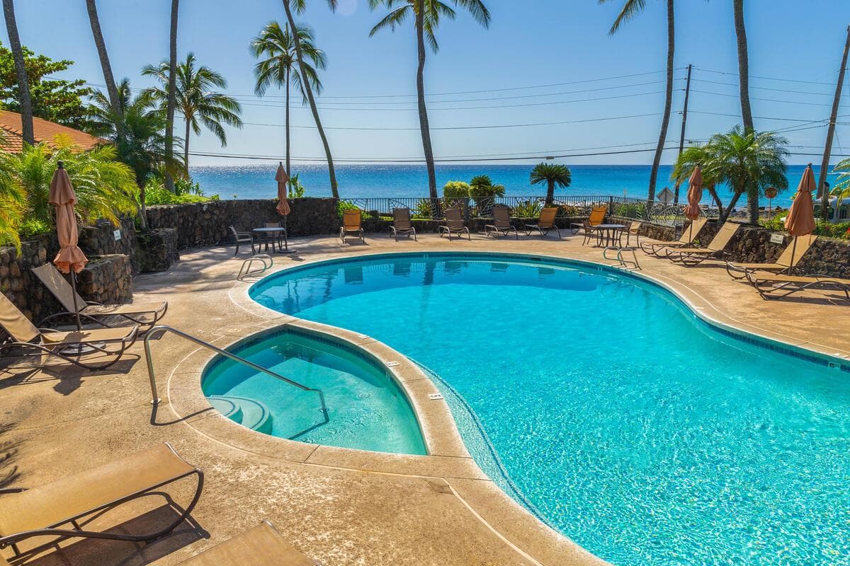 Condo in Koloa · ★4.9 · 2 bedrooms · 4 beds · 2 shared baths - Photo 3