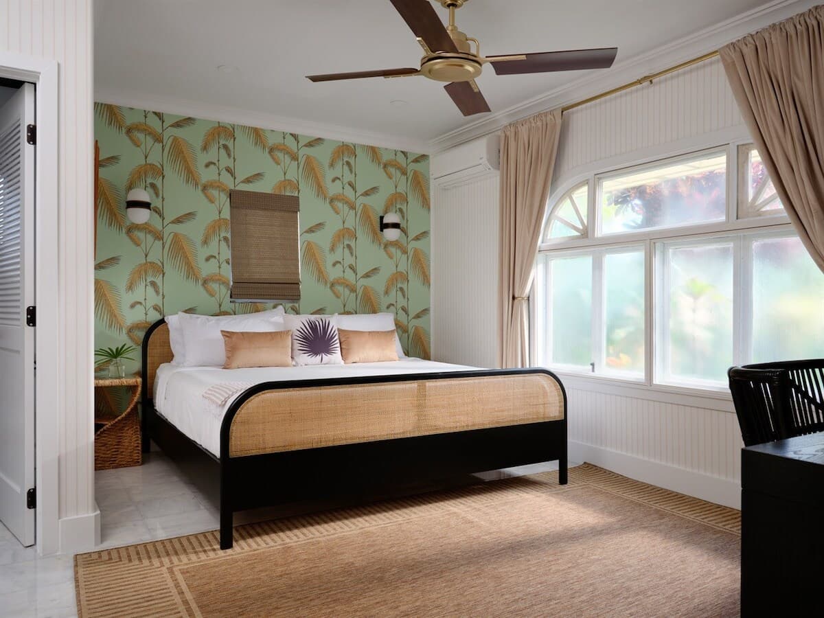 Home in Wailuku · ★4.81 · 1 bedroom · 1 bed · 1 bath - Photo 1