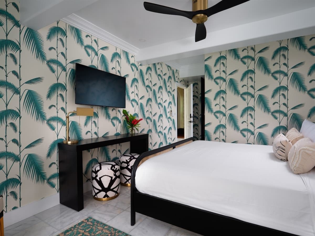 Home in Wailuku · ★4.4 · 1 bedroom · 1 bed · 1 bath - Photo 5