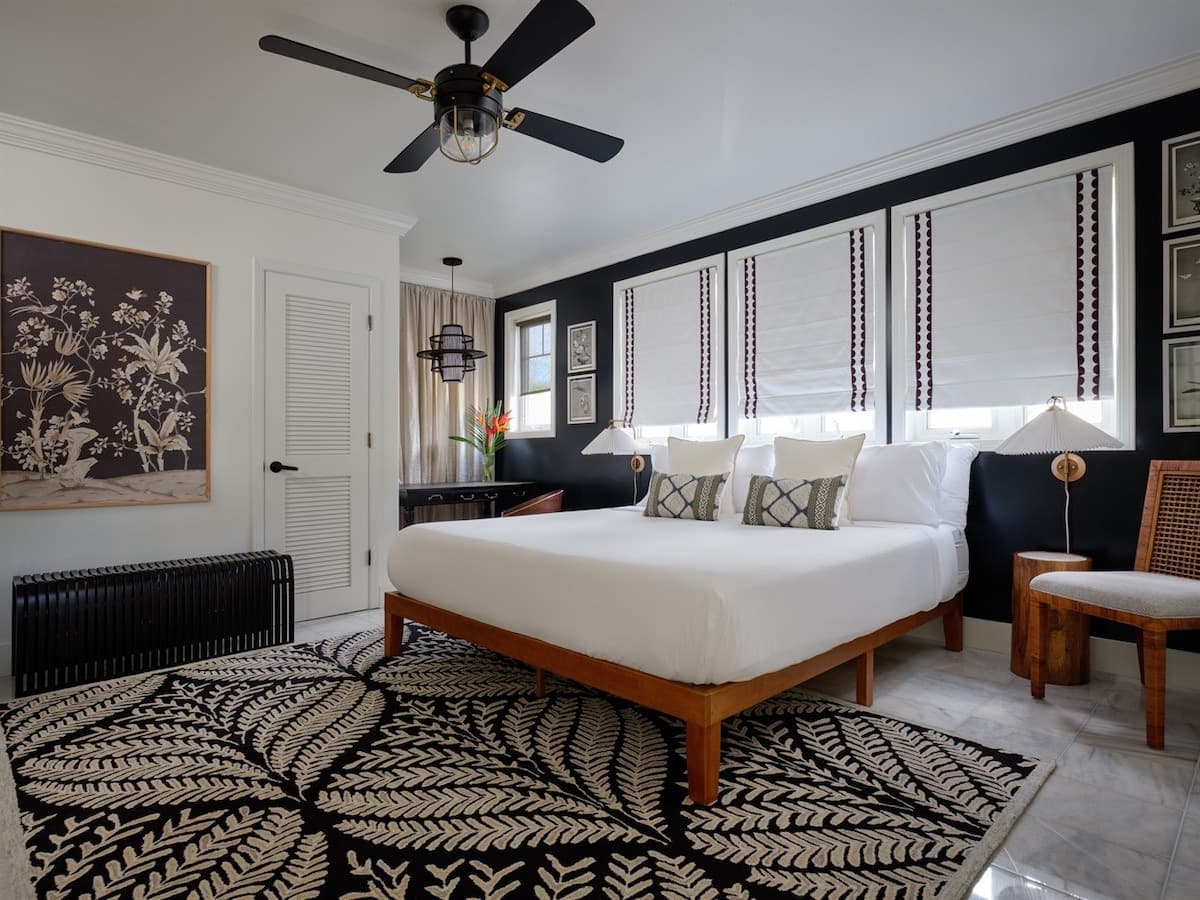 Home in Wailuku · ★4.83 · 1 bedroom · 1 bed · 1 bath - Photo 1