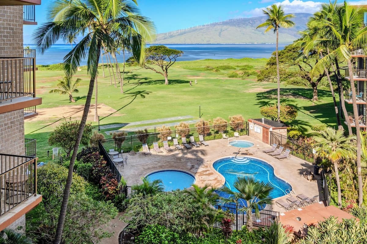 Condo in Kihei · ★4.76 · 1 bedroom · 2 beds · 1 bath - Photo 1