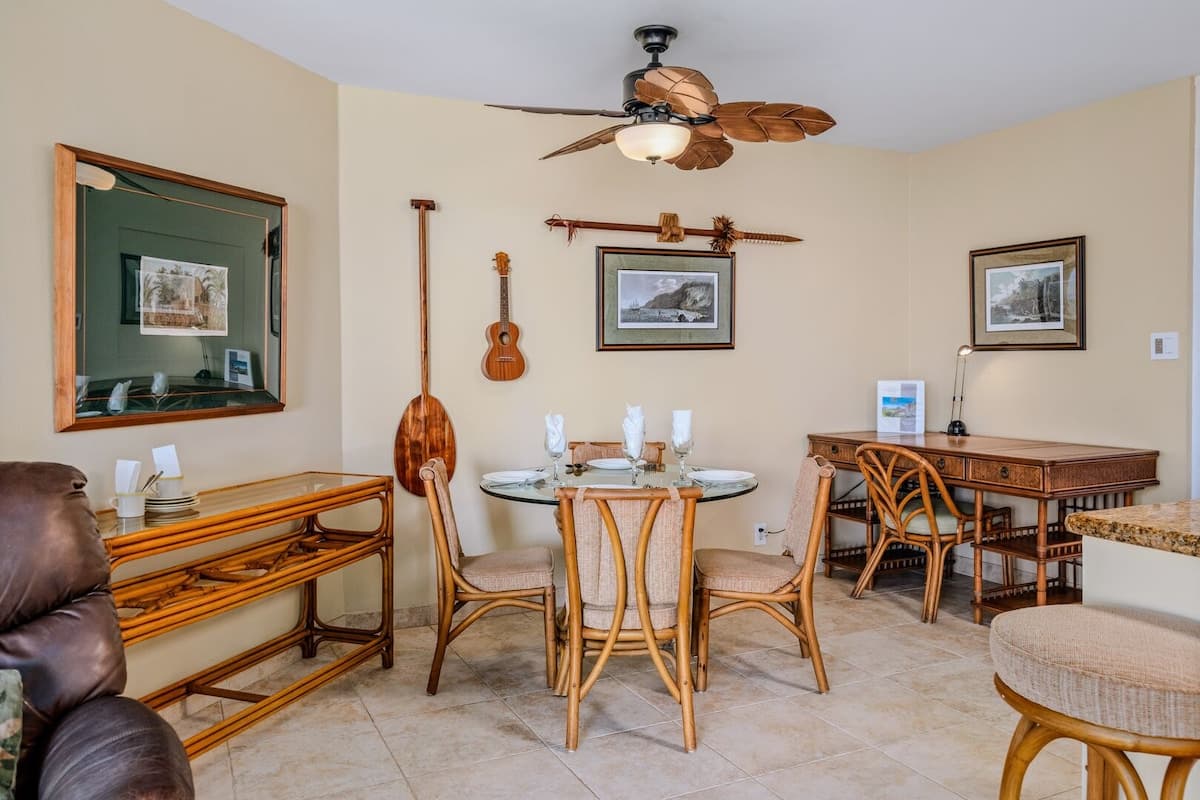 Condo in Kihei · ★4.76 · 1 bedroom · 2 beds · 1 bath - Photo 4