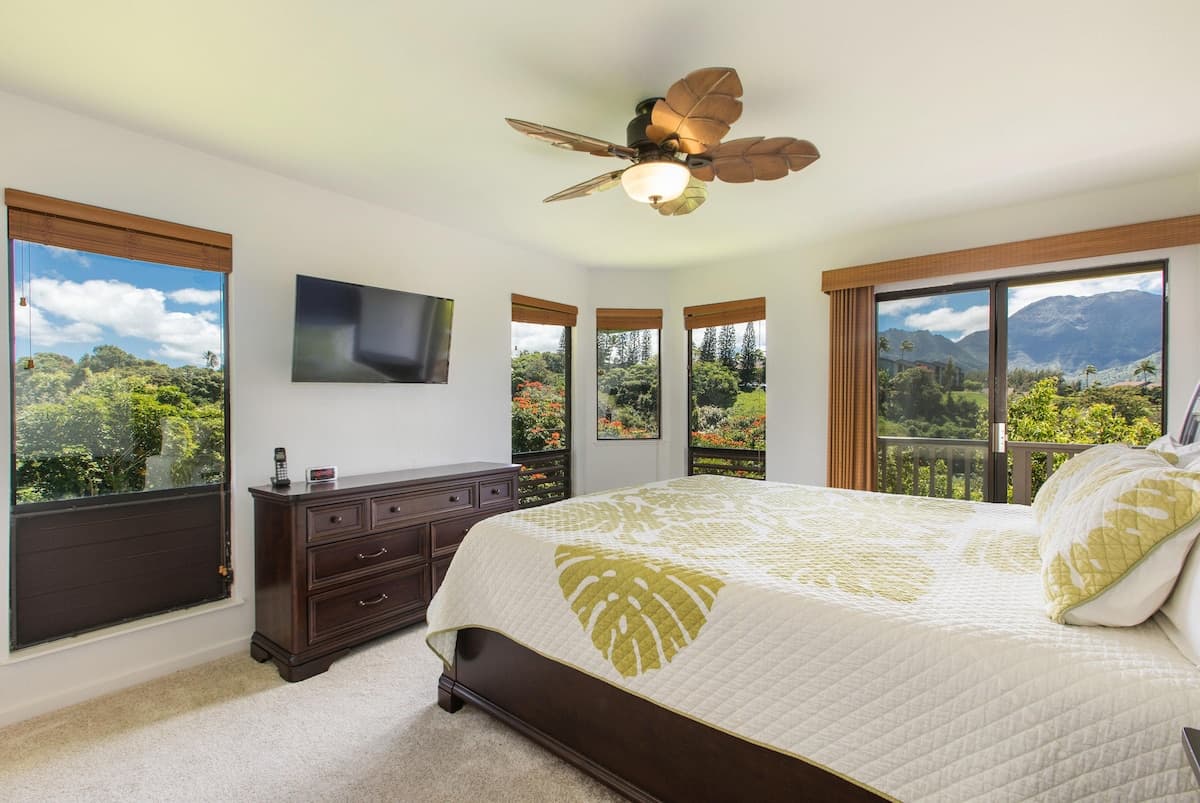 Home in Princeville · ★4.79 · 2 bedrooms · 3 beds · 2.5 baths - Photo 5