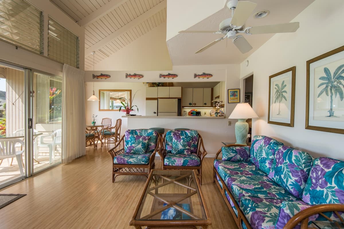Condo in Princeville · ★4.43 · 2 bedrooms · 2 beds · 2 private baths - Photo 3
