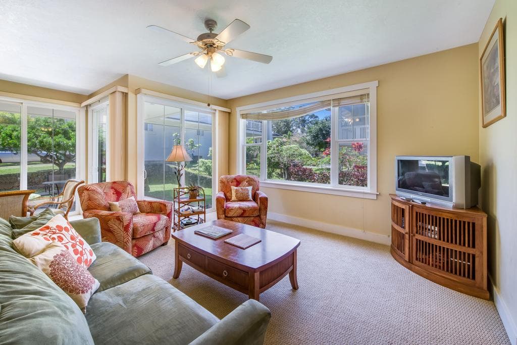 Condo in Princeville · ★4.66 · 2 bedrooms · 4 beds · 2 private baths - Photo 2