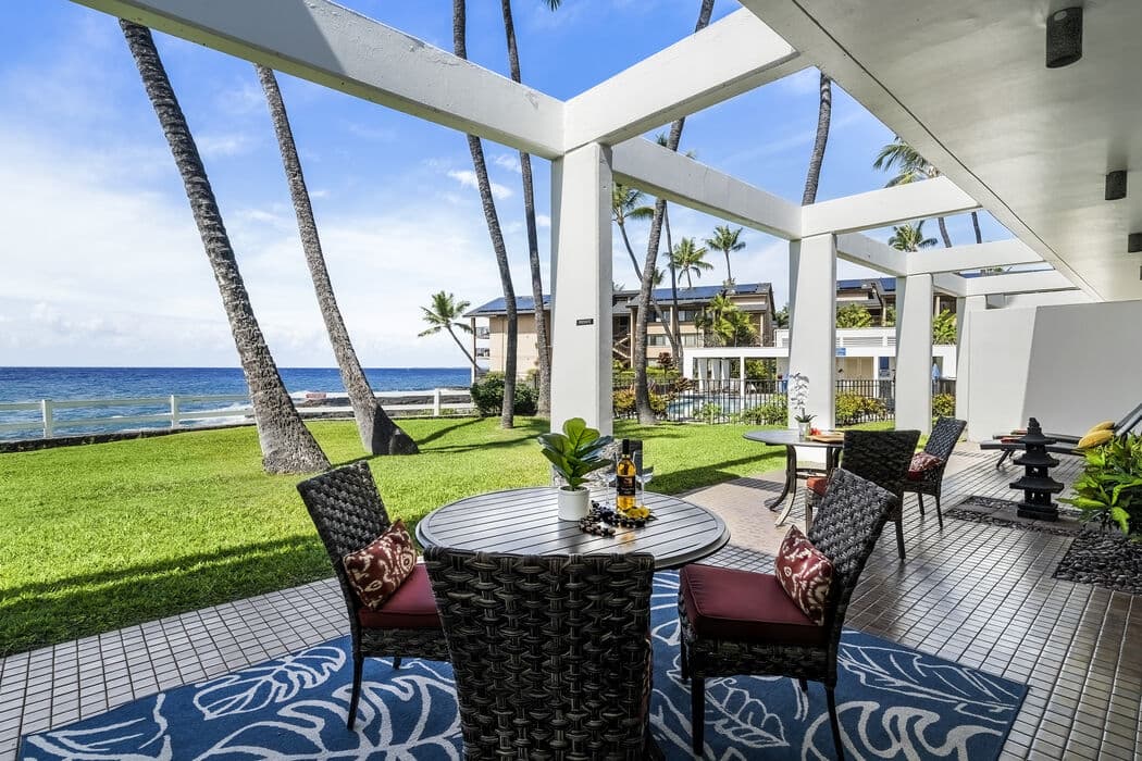 Villa in Kailua-Kona · ★5.0 · 2 bedrooms · 3 beds · 2.5 baths - Photo 1
