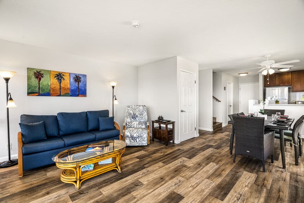 Condo in Kailua-Kona · ★4.81 · 2 bedrooms · 4 beds · 2.5 baths - Photo 3