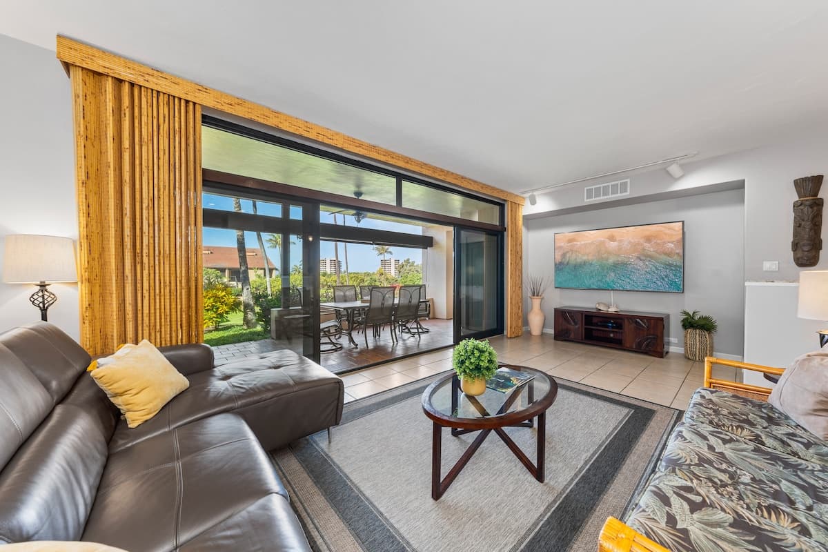 Condo in Lahaina · ★4.86 · 2 bedrooms · 4 beds · 2 baths - Photo 1
