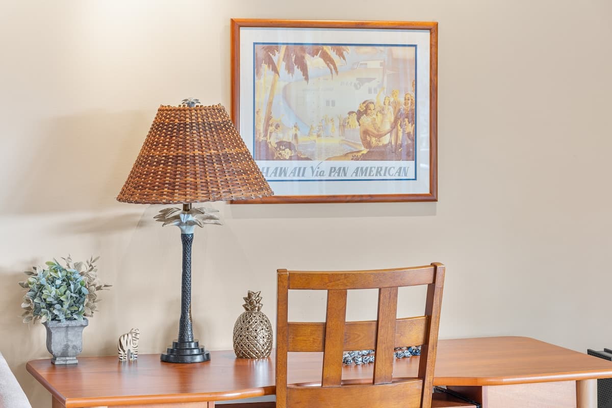 Condo in Lahaina · ★4.82 · 2 bedrooms · 4 beds · 3 baths - Photo 4