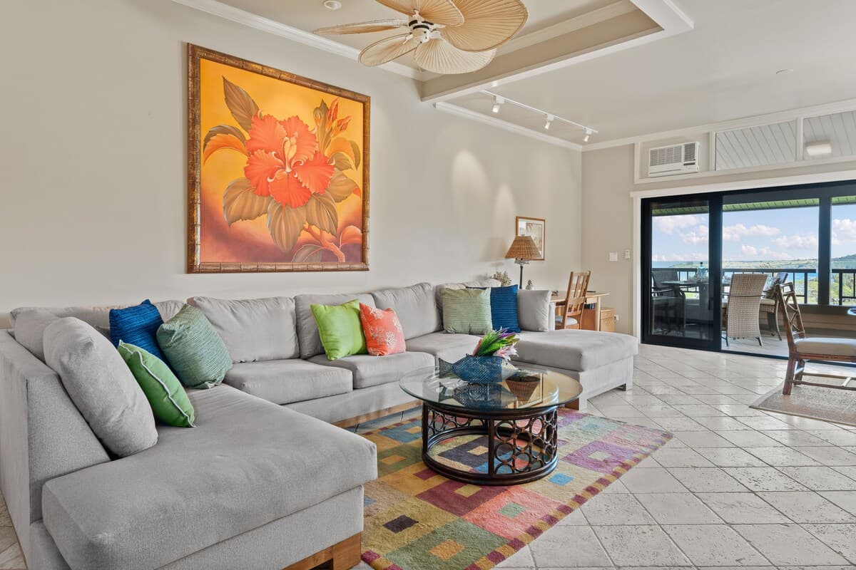 Condo in Lahaina · ★4.82 · 2 bedrooms · 4 beds · 3 baths - Photo 2