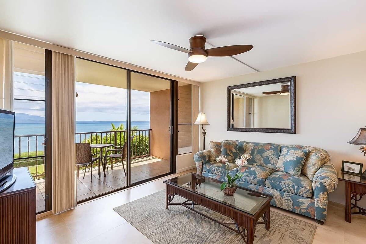 Condo in Wailuku · ★4.74 · 1 bedroom · 2 beds · 1 private bath - Photo 3