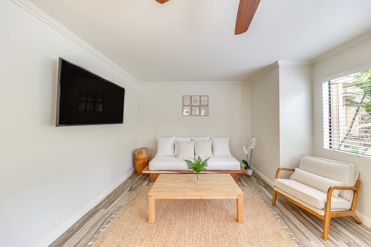 Condo in Princeville · ★4.84 · 2 bedrooms · 2 beds · 2 shared baths - Photo 2
