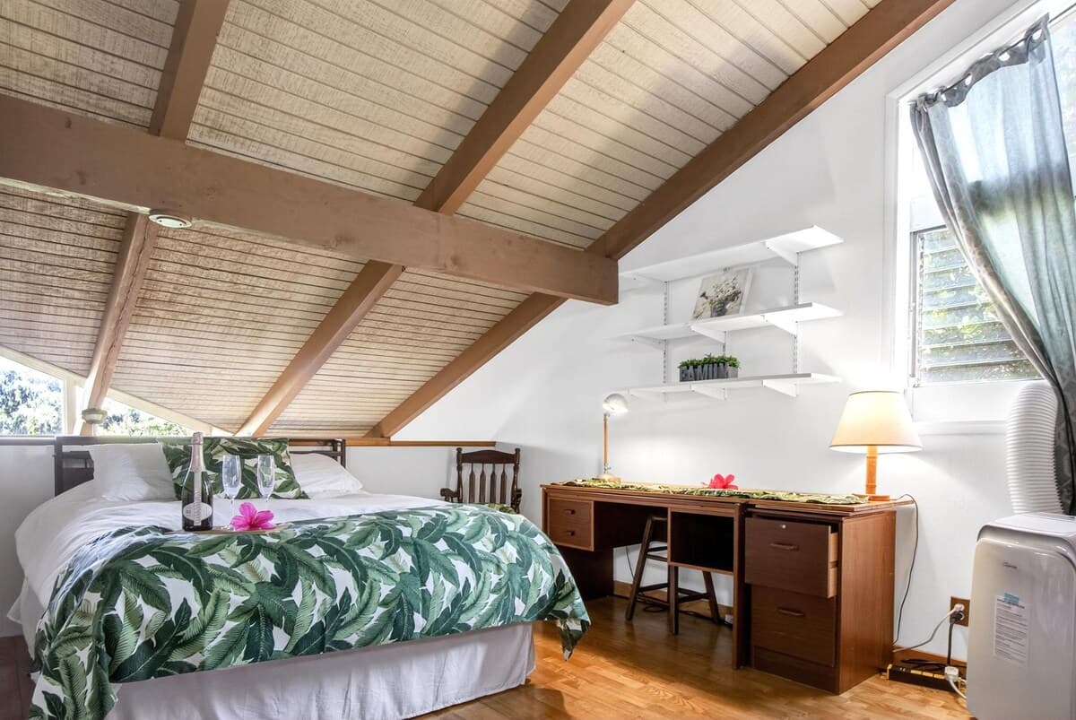 Condo in Kahuku · ★4.53 · 2 bedrooms · 3 beds · 1 private bath - Photo 2