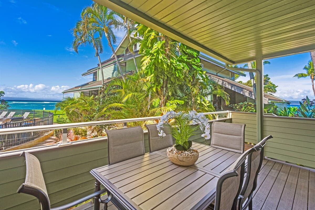 Condo in Lahaina · ★5.0 · 3 bedrooms · 6 beds · 3 baths - Photo 2