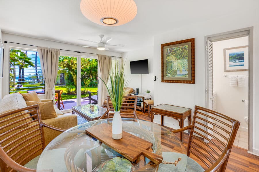 Condo in Kapaa · ★4.33 · 2 bedrooms · 2 beds · 1.5 baths - Photo 1