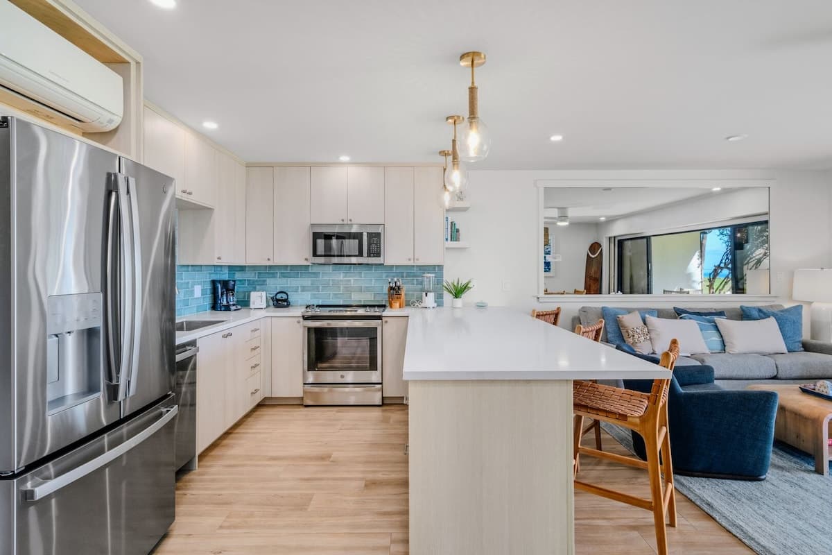 Condo in Kihei · ★4.75 · 1 bedroom · 2 beds · 1 bath - Photo 2