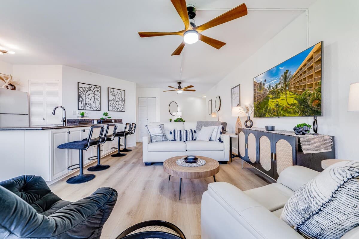 Condo in Kihei · ★4.75 · 2 bedrooms · 3 beds · 2 baths - Photo 2