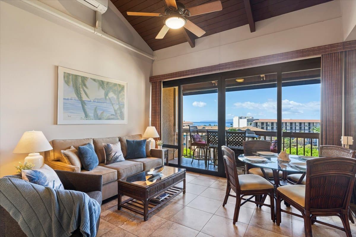 Condo in Kihei · ★4.7 · 2 bedrooms · 2 beds · 2 shared baths - Photo 2