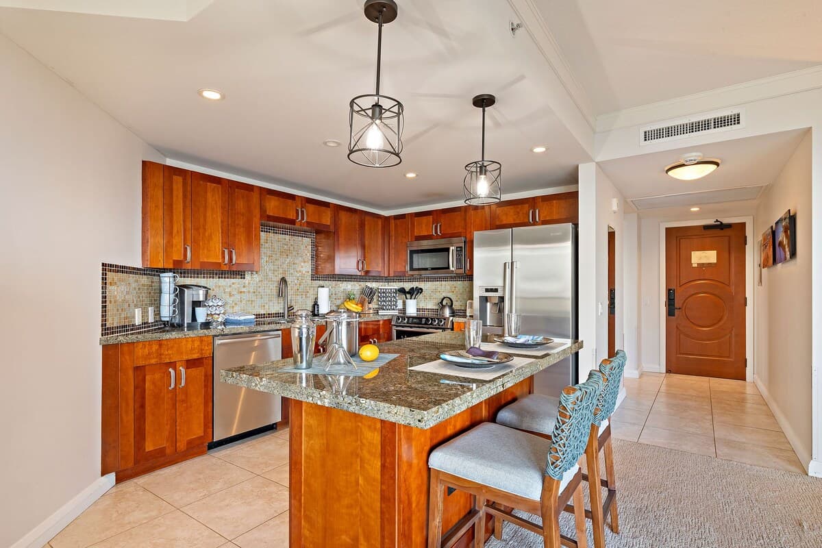 Condo in Lahaina · ★5.0 · Studio · 2 beds · 1 bath - Photo 4
