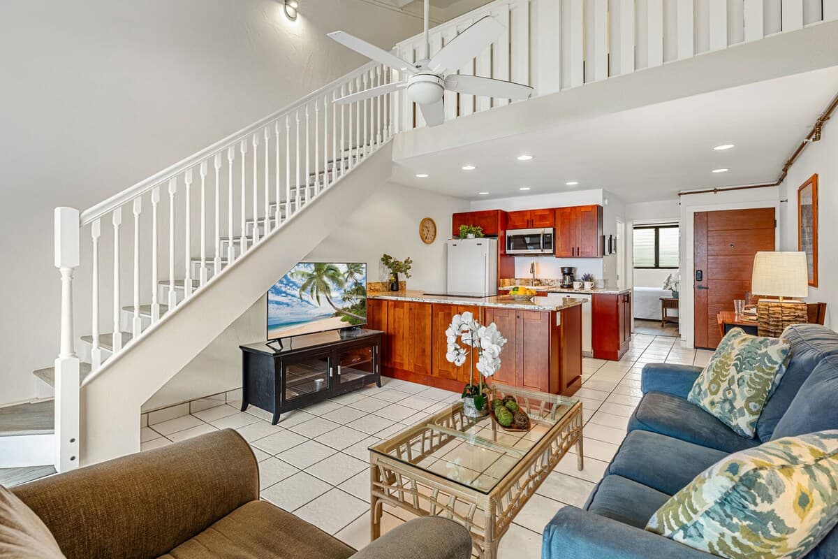 Condo in Lahaina · ★5.0 · 2 bedrooms · 2 beds · 2 private baths - Photo 5
