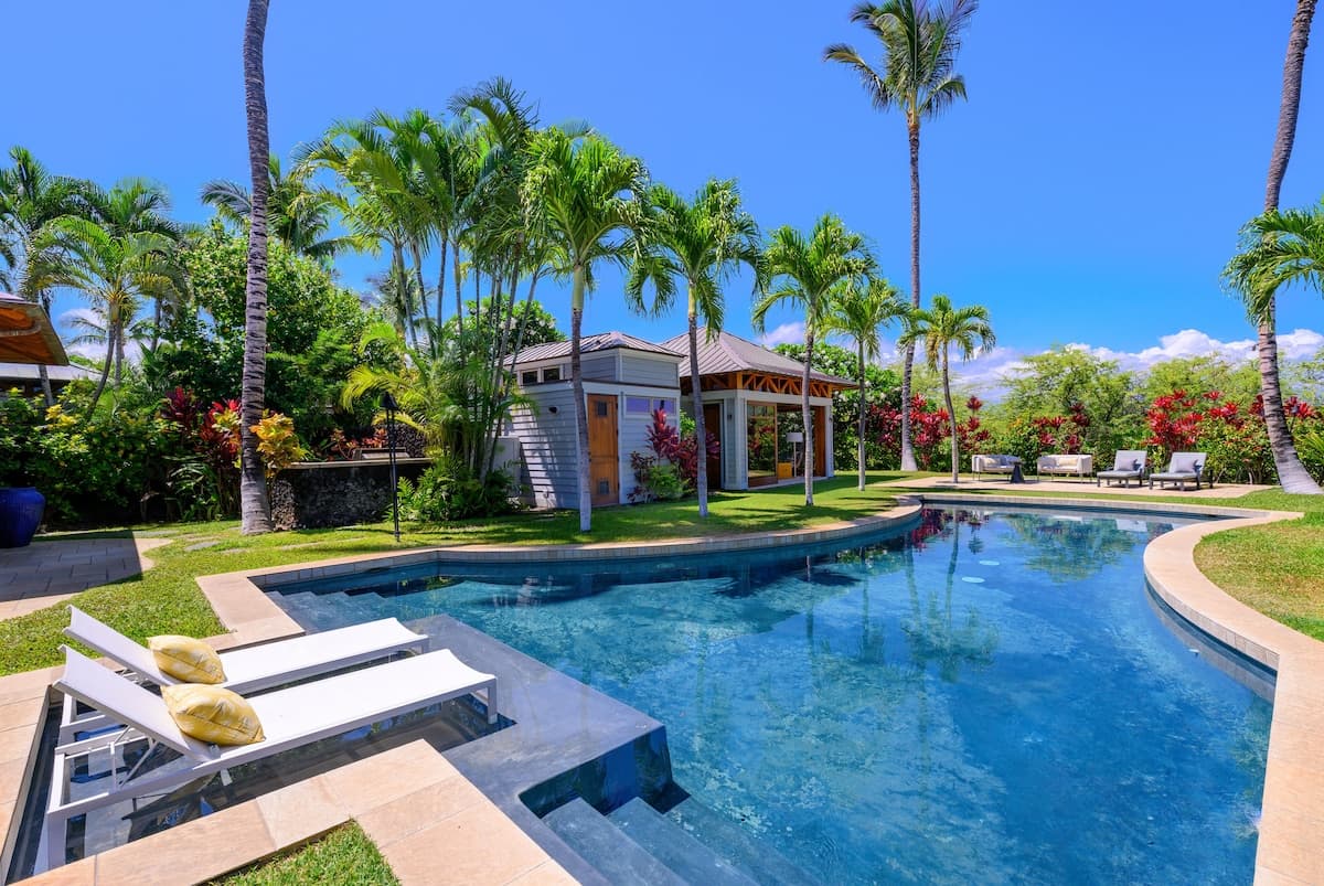 Home in Waimea · ★5.0 · 3 bedrooms · 4 beds · 3.5 baths - Photo 2