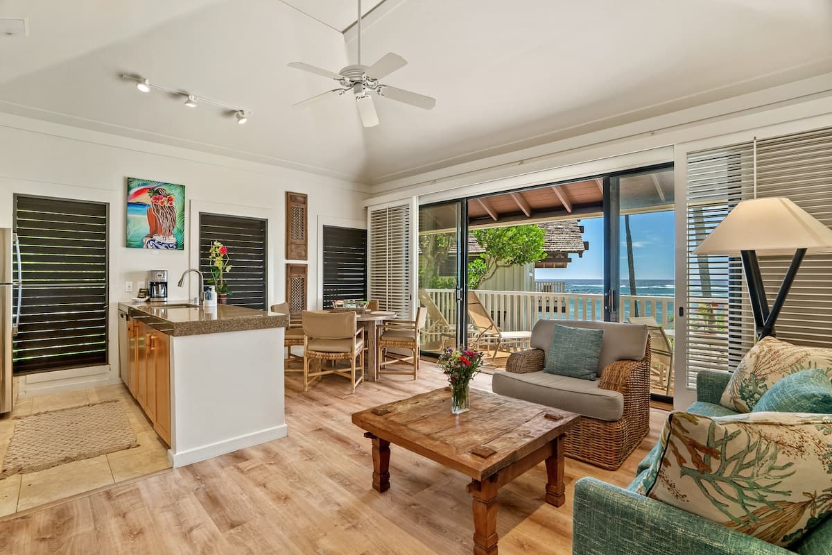 KP9 Beachfront Ocean View | AC • Pool • Modern - Photo 5