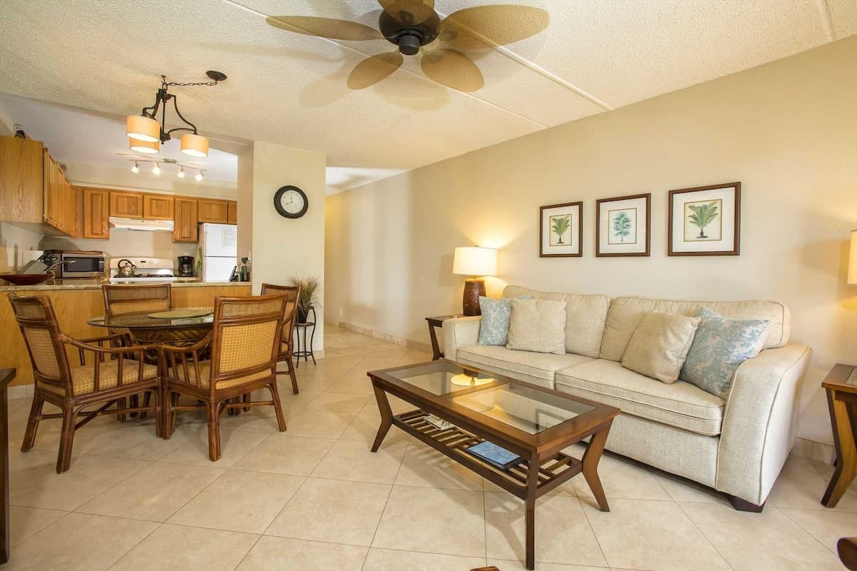 Condo in Kihei · ★4.85 · 1 bedroom · 2 beds · 1 bath - Photo 1