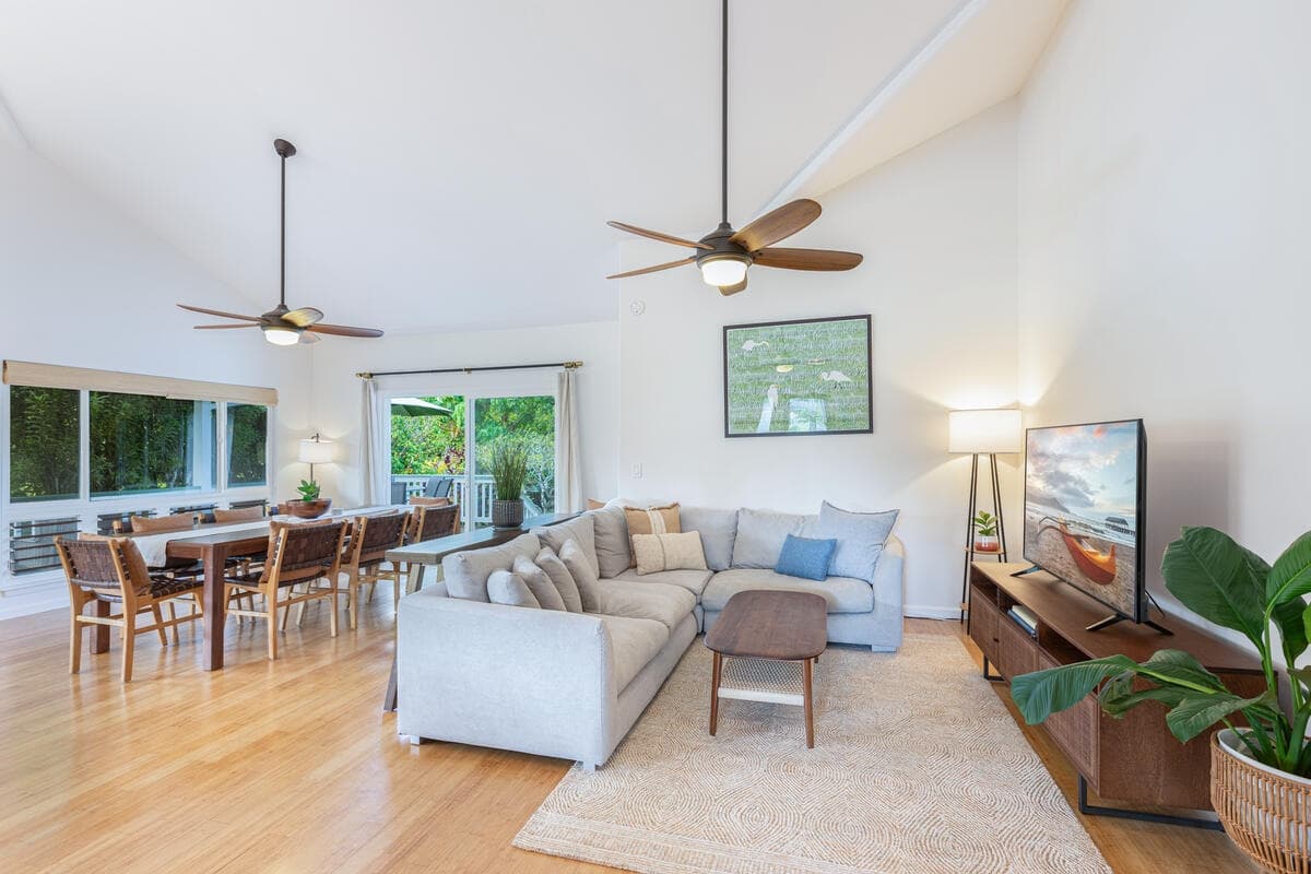Home in Princeville · ★5.0 · 3 bedrooms · 4 beds · 2 baths - Photo 3