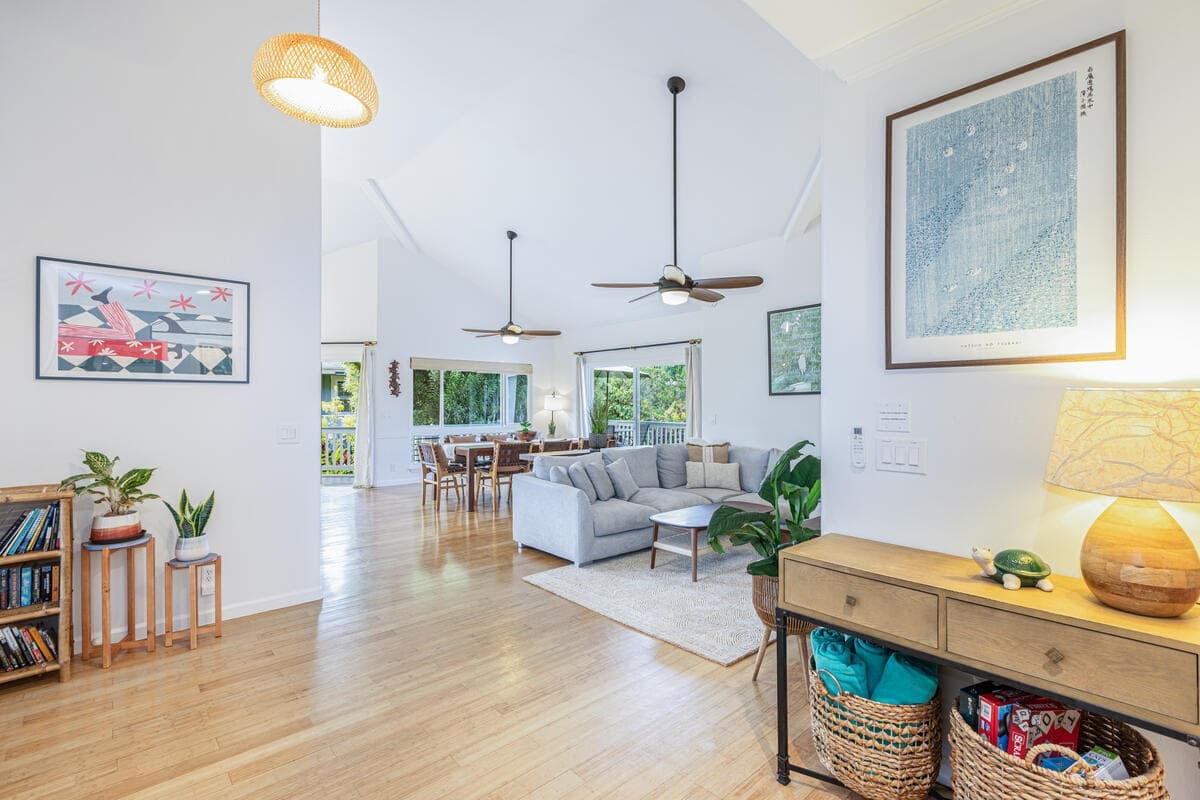 Home in Princeville · ★5.0 · 3 bedrooms · 4 beds · 2 baths - Photo 4