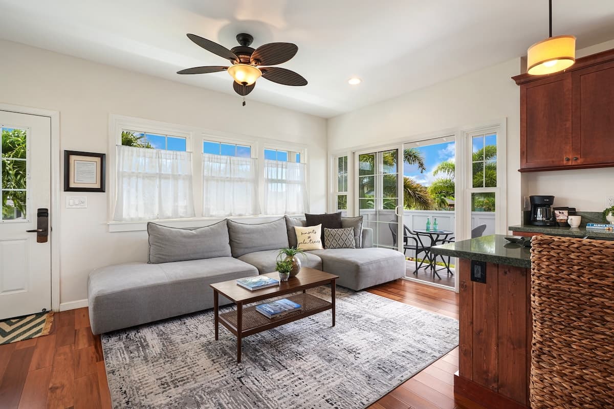 Newly Upgraded Modern Cottage in Poipu with A/C - Photo 3