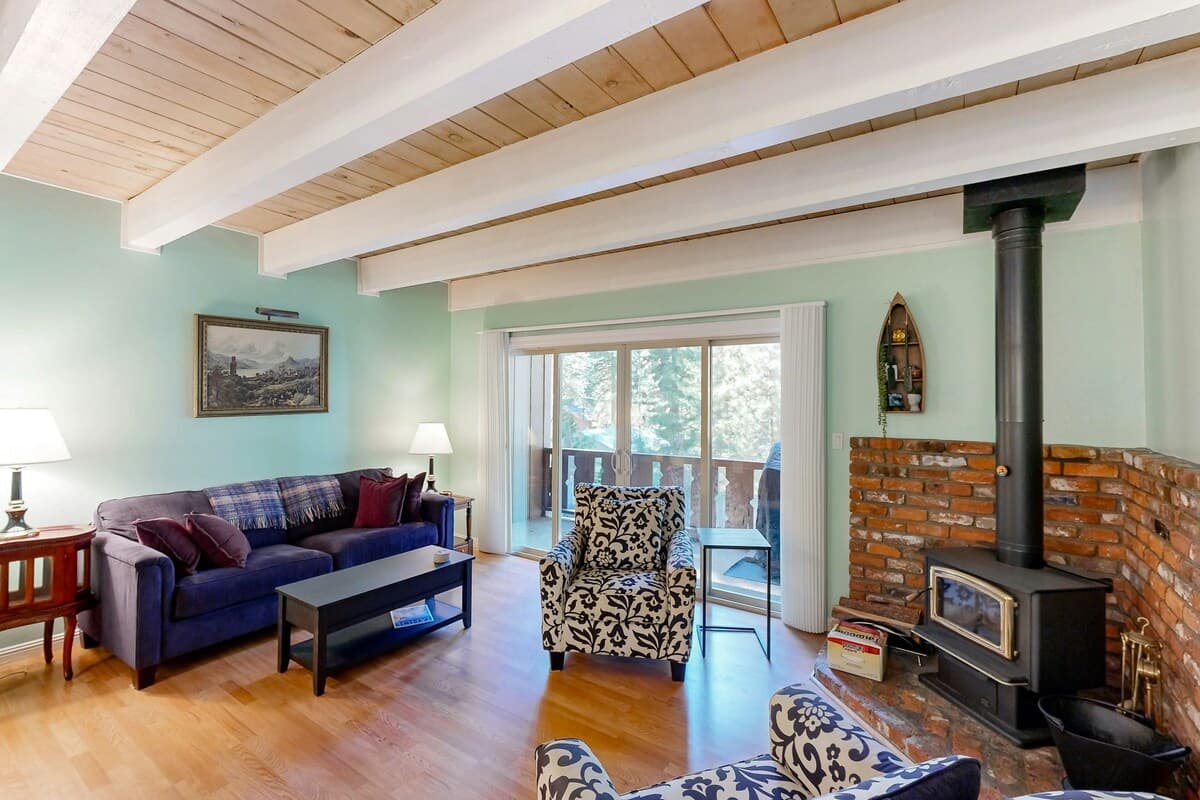 Condo in Incline Village · ★4.45 · 3 bedrooms · 4 beds · 2 private baths - Photo 2