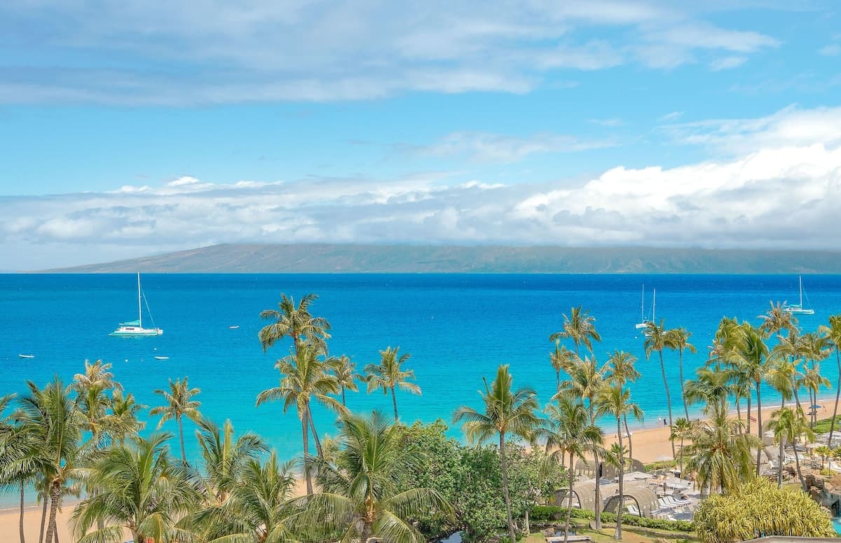 Condo in Lahaina · ★4.9 · 2 bedrooms · 2 beds · 2 baths - Photo 1