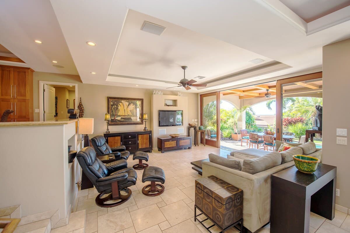 Home in Lahaina · ★4.91 · 4 bedrooms · 5 beds · 4 baths - Photo 3