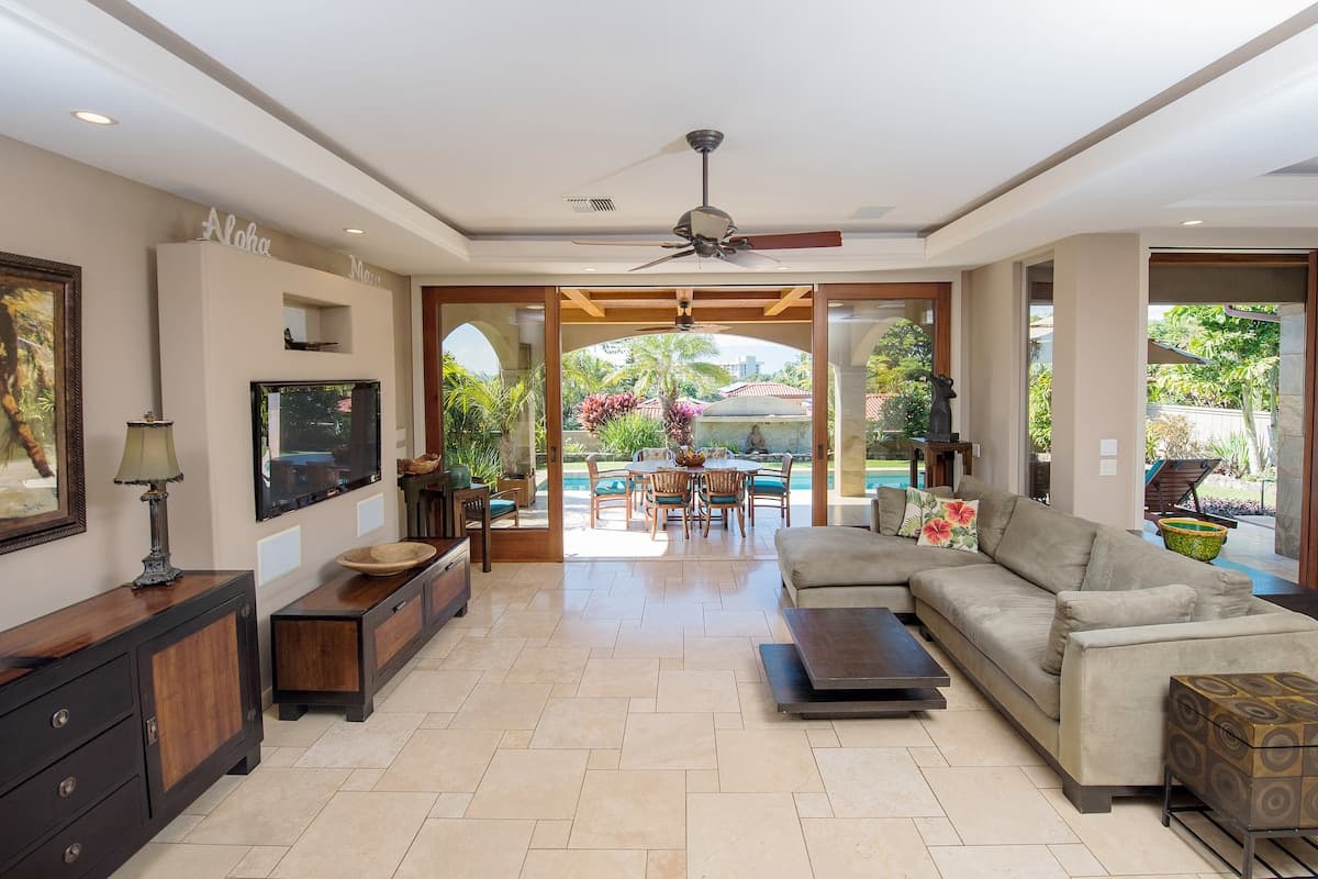 Home in Lahaina · ★4.91 · 4 bedrooms · 5 beds · 4 baths - Photo 2