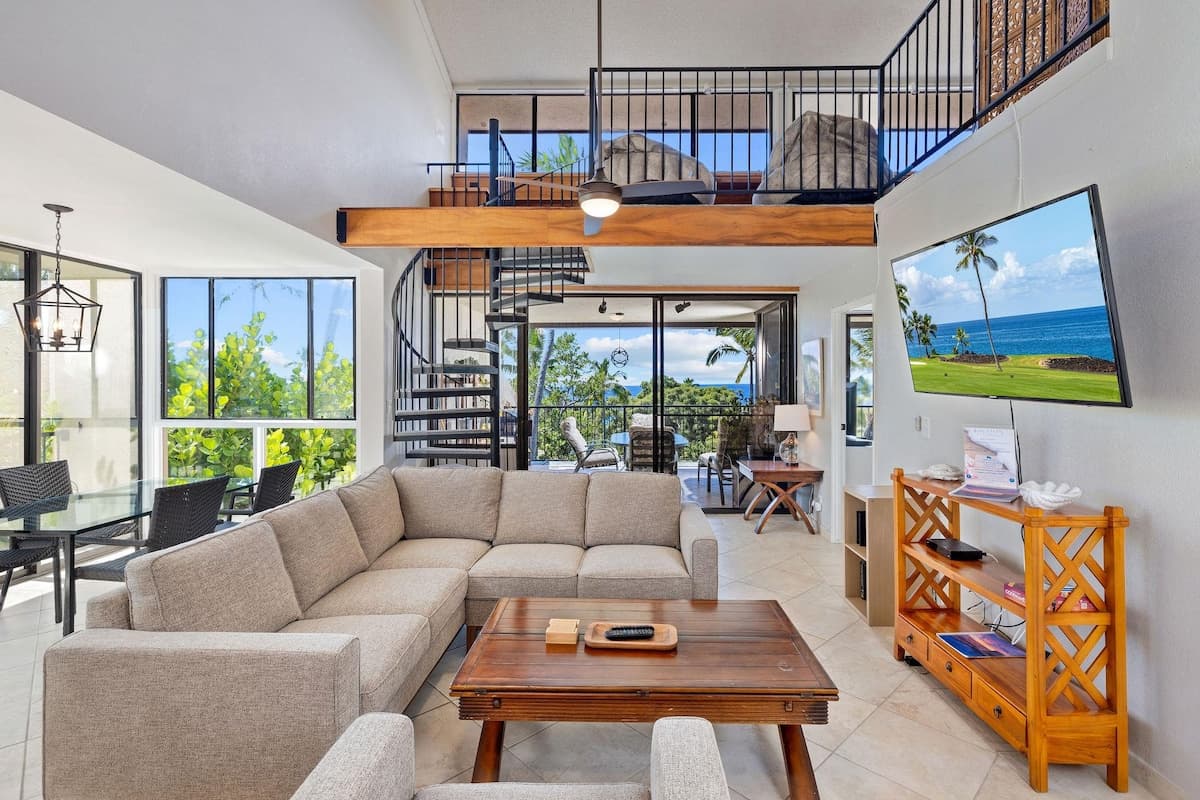 Condo in Kailua-Kona · ★4.67 · 3 bedrooms · 4 beds · 2 private baths - Photo 3