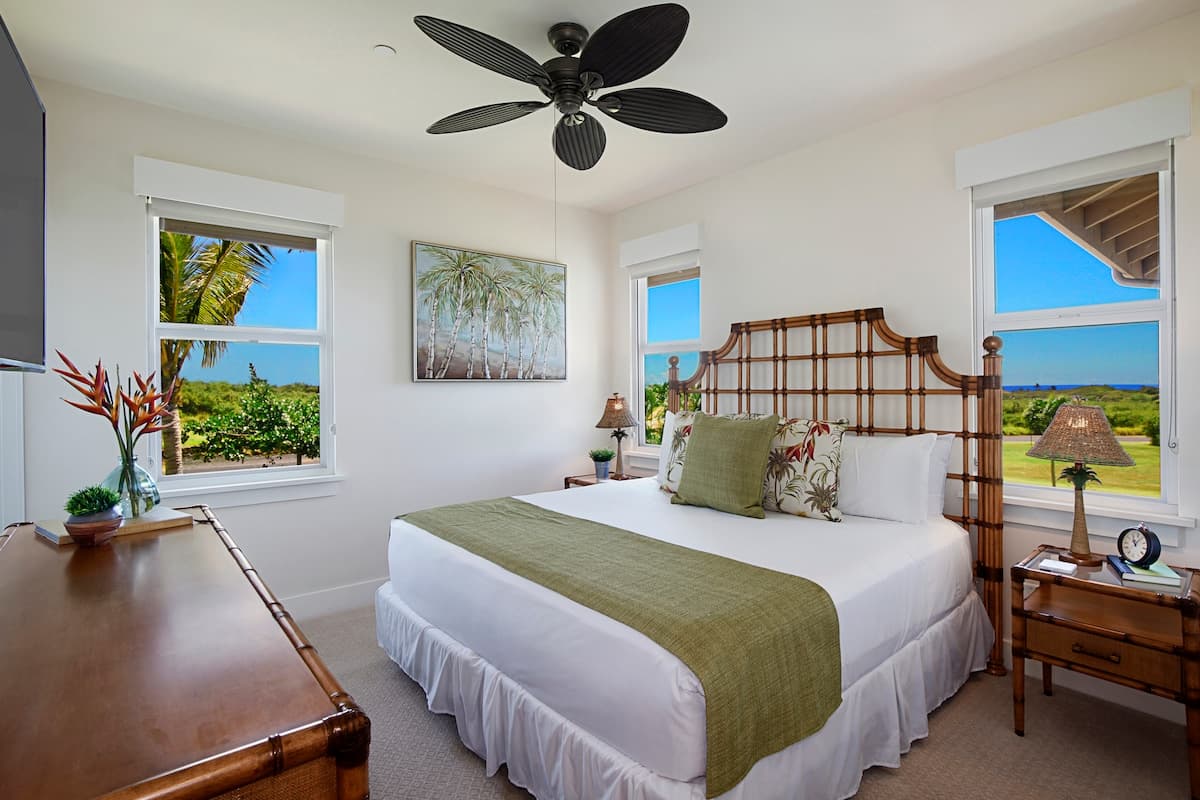 Townhouse in Koloa · ★4.95 · 4 bedrooms · 7 beds · 3.5 shared baths - Photo 5
