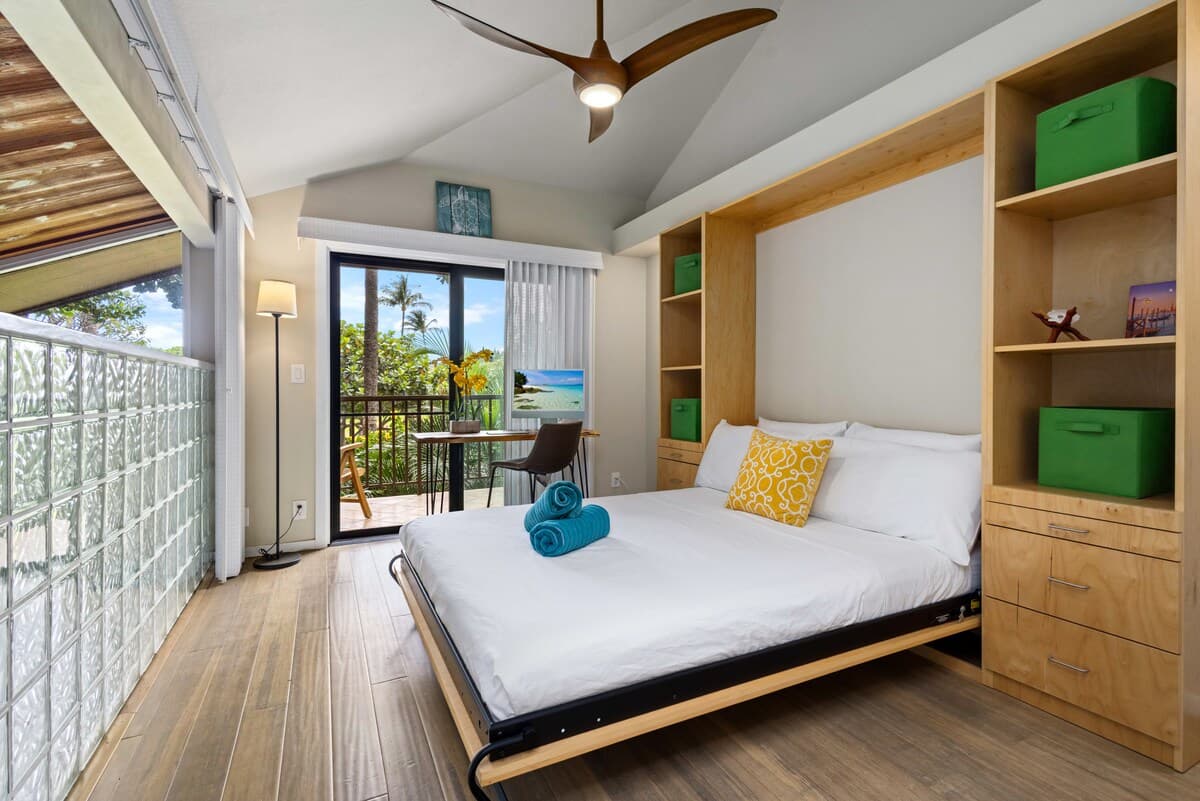 Condo in Kihei · ★4.83 · 3 bedrooms · 4 beds · 2.5 shared baths - Photo 4